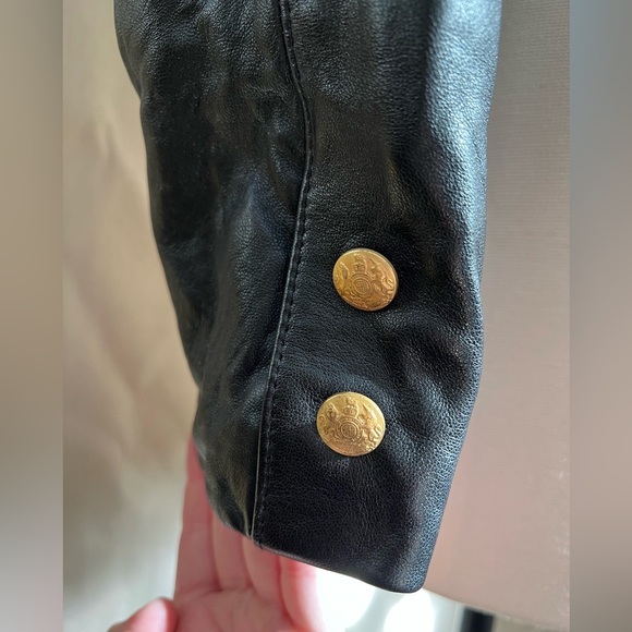 Vintage Mondi 80s Black Leather Jacket & Shorts Set – Gold Buttons, Size 38/36​ - Picture 10 of 16